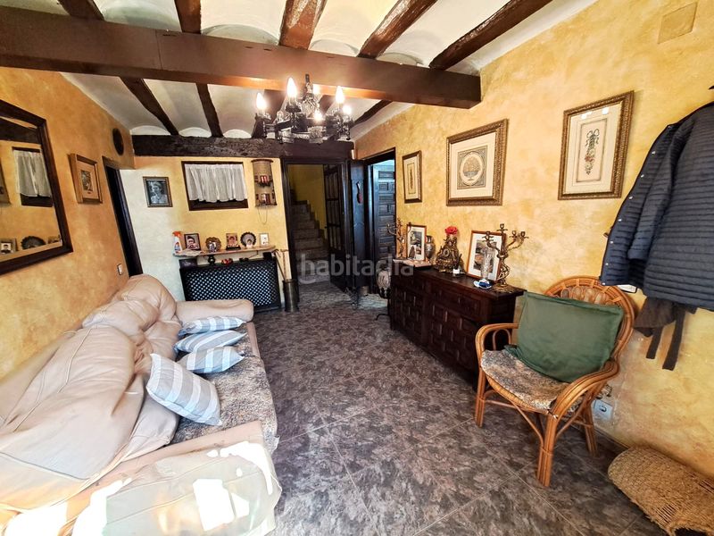 Foto e1ecaf71-44f3-42a6-b81e-49830e4e9c1a. Casa aparellada amb xemeneia calefacció aparcament a Baños de Rioja