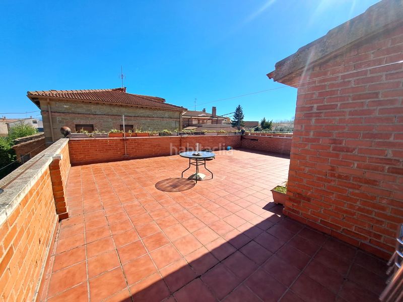 Foto fd674d5e-7a7d-4918-a604-e5e2af113915. Casa aparellada amb xemeneia calefacció aparcament a Baños de Rioja