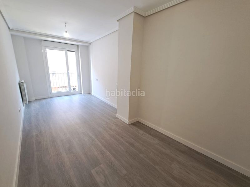 Foto dab0dca7-8c8f-4cc6-9e87-984a7356eea7. Apartament amb calefacció aparcament a Haro