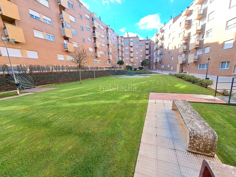 Foto 6f34a00f-d750-4765-be46-5f0ea8e8ad8a. Apartament amb calefacció aparcament piscina a Haro