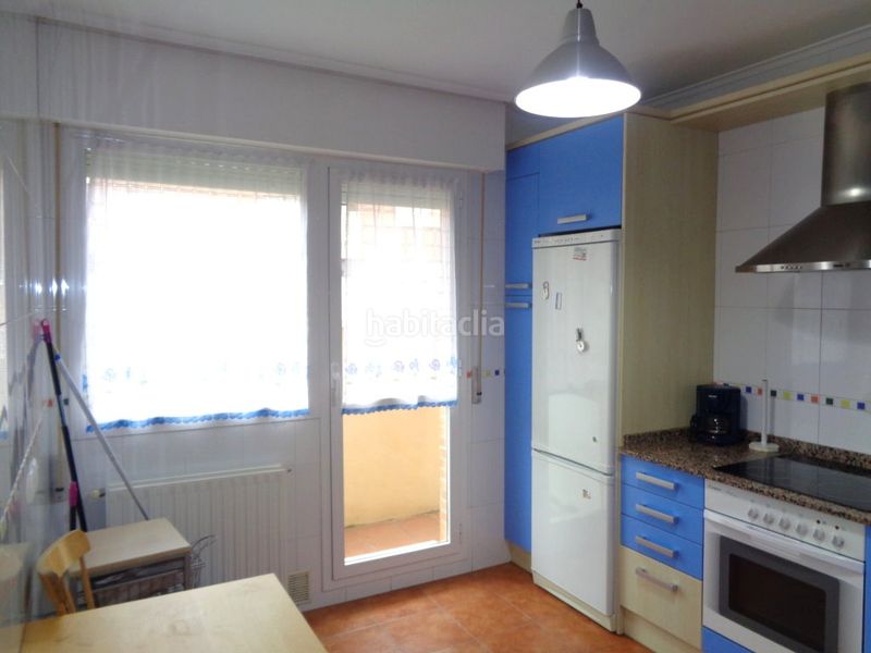 Foto b0578f3c-ebf0-4468-9716-7d9623a54588. Apartament amb calefacció aparcament piscina a Haro