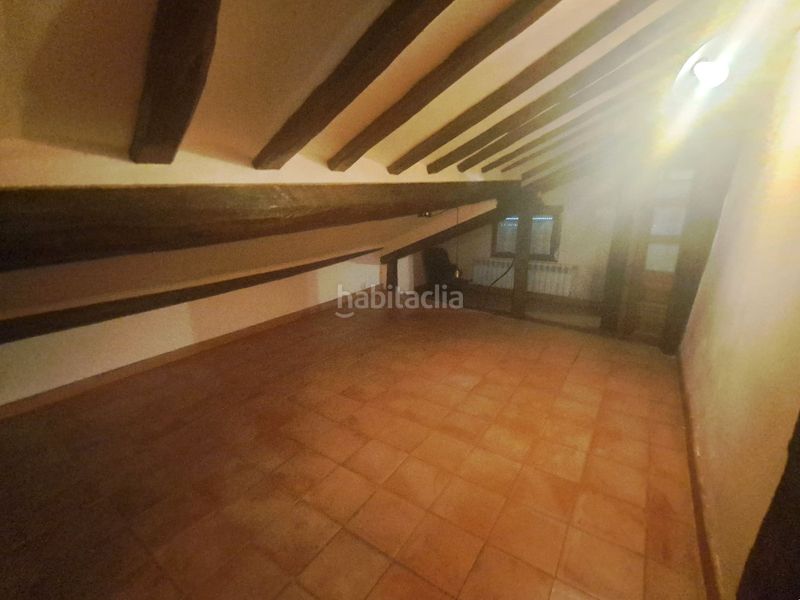 Foto 8a77073d-55e1-402e-8cb9-47da07673165. Duplex con camino riscaldamento in Haro