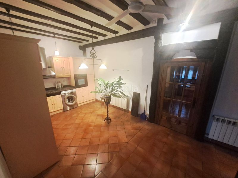 Foto cb7961ba-77f3-405f-b336-f59ccb640f21. Duplex con camino riscaldamento in Haro