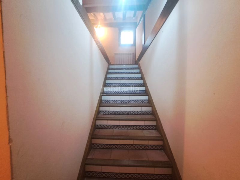 Foto d4e94f28-1ad9-4ba0-a1cb-46f7e53852a6. Duplex con camino riscaldamento in Haro