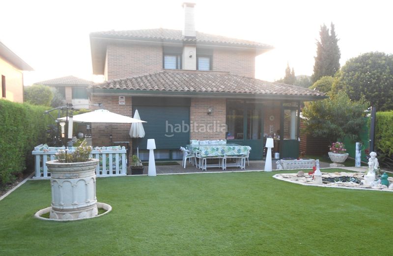 Foto e4591fdd-d802-4f99-894d-42a3acfa35d1. Xalet amb calefacció aparcament piscina a Ollauri