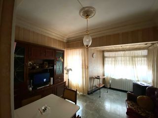 Etagenwohnung  Calle ventilla. C�ntrica vivienda en haro ubicada en c/ventilla con ascensor a c