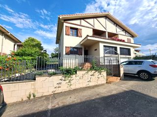 Doppelhaus  Zuzaran kalea. Oportunidad. labastida (�lava). amplio y luminoso chalet pareado