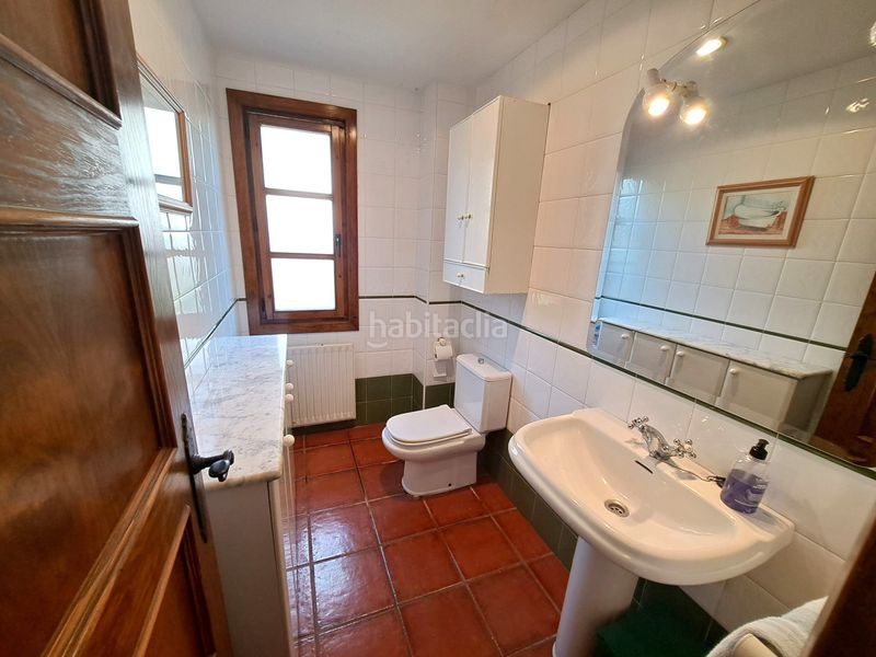 Foto 2bde9016-4305-40c5-b48e-ab775389ef38. Casa aparellada amb calefacció aparcament a Labastida