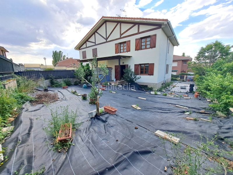 Foto 410d9f41-3710-465b-a08c-355e86971ae0. Casa aparellada amb calefacció aparcament a Labastida