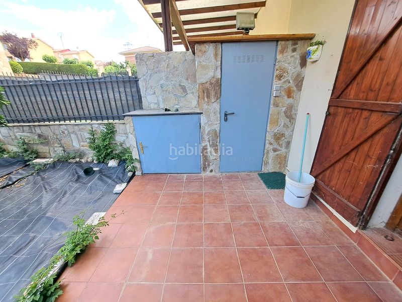 Foto 62f4676d-be44-4904-8e88-6ba67632b86e. Casa aparellada amb calefacció aparcament a Labastida