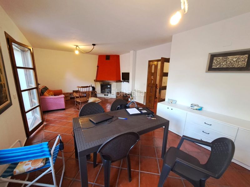 Foto 807c70fa-66d1-4b87-90ed-9658ca1af766. Casa aparellada amb calefacció aparcament a Labastida
