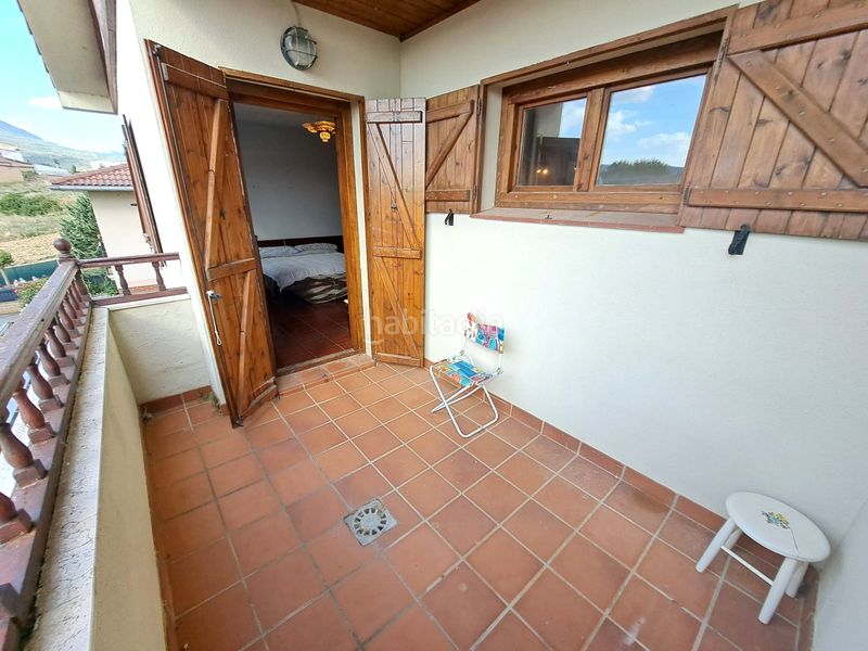 Foto 9344ff26-613d-484e-ac80-4e580b12fc5e. Casa aparellada amb calefacció aparcament a Labastida