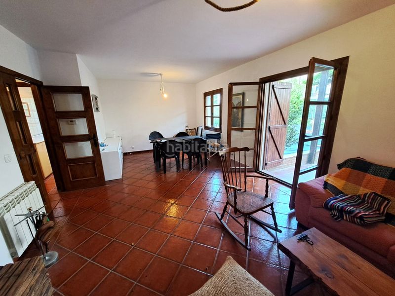 Foto f61ce601-98af-4ba2-8d75-28c0ed6696d8. Casa aparellada amb calefacció aparcament a Labastida