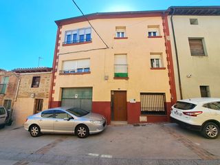 Casa  Calle de los danzadores. Amplia y luminosa casa ubicada en san asensio (la rioja) en el p