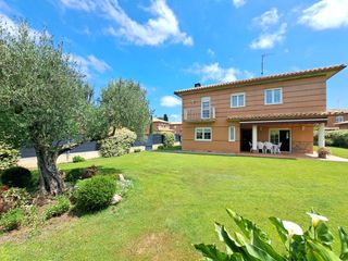 Chalet  Calle la ermita. Excelente oportunidad. magnifico chalet unifamiliar en el precio