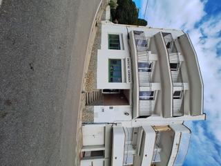 Gebäude  Carrer josep maria de sagarra. Hostal en venta en el centro del port de la selva