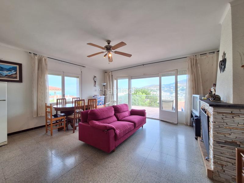 Foto 0d595811-e6a8-43f2-834c-04c855e5c449. Casa adosada fantástica casa en venta en el port de la selva en Port de la Selva (El)