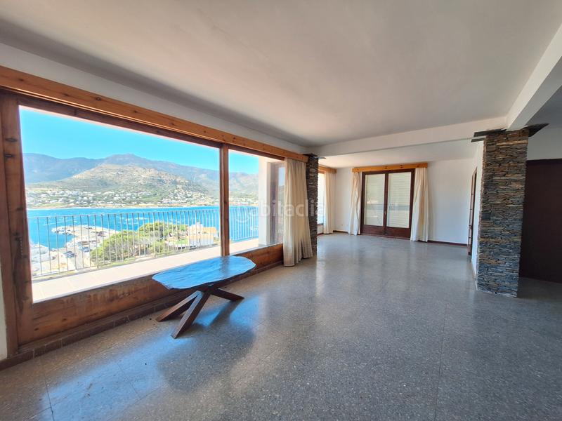 Foto 70033cfa-e16c-4746-93b5-cc15315519ed. Chalet con camino in Port de la Selva (El)