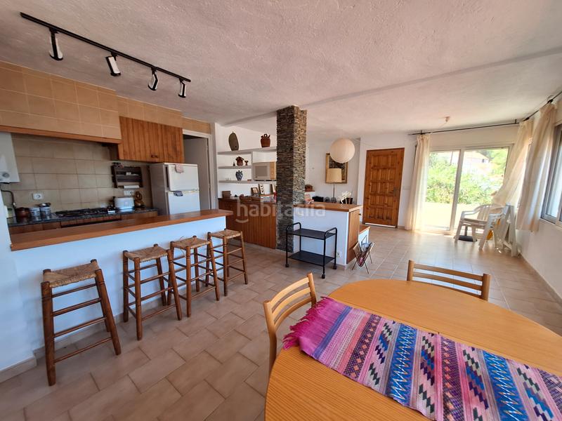 Foto 740bf8ed-140e-4e66-b706-0ed31ccd01a9. Chalet con camino in Port de la Selva (El)