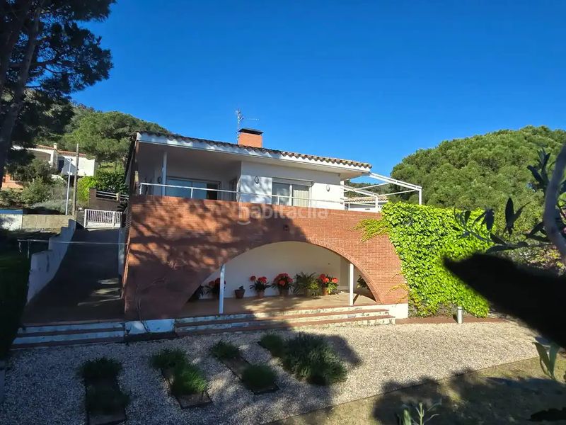 Foto ab68403c-6ef6-49a6-aa2d-18e2ecfb5db2. Chalet with fireplace heating parking in Port de la Selva (El)
