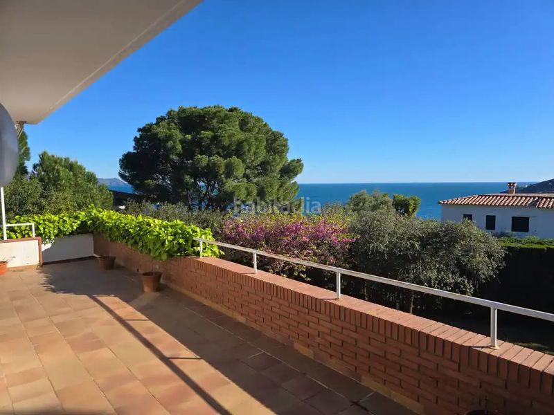 Foto eef6e364-0e08-46d4-982e-96729bab7a61. Chalet with fireplace heating parking in Port de la Selva (El)