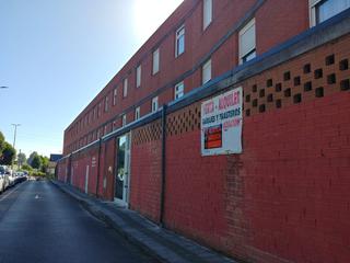Lloguer Local Comercial  Barrio el jurrio. Local en parbayon- para alquilar todo o por partes