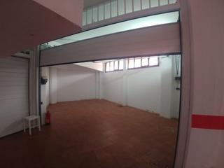 Lloguer Local Comercial  Calle juan josé pérez del molino. Garaje/almacen de aprox 30 metros