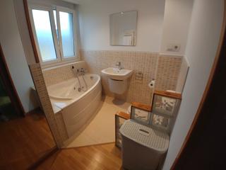 Location Appartement à Calle la industria 48. Piso moderno cerca santander -personal hospital valdecilla-docen
