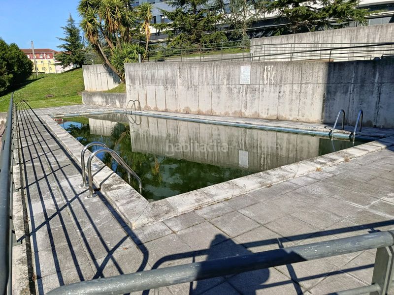 Foto 0bd8f79f-1b1e-4010-8ec6-311f37e88b11. Planta baixa amb calefacció aparcament piscina a Astillero (El)