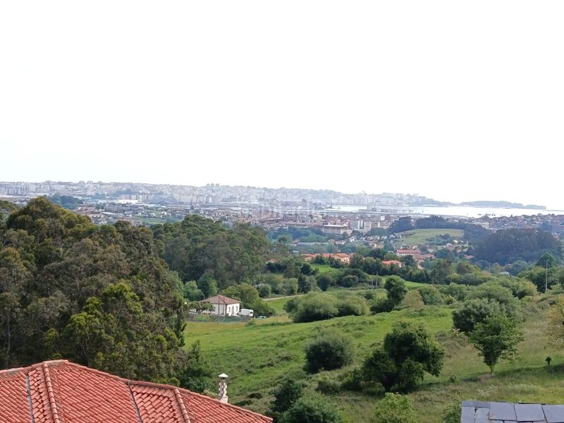 Foto abf3670e-fc15-49bb-8150-e65d5ca46ed5. Chalet  individual cerca de santander en Revilla Camargo