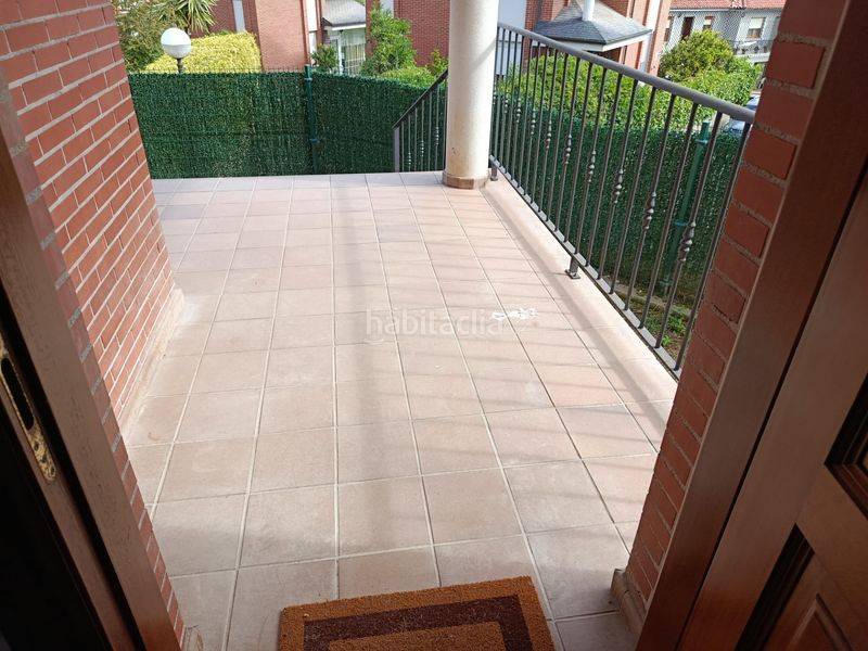 Foto d384434b-c876-4c79-8748-bd1e0b6f585f. Chalet  individual cerca de santander en Revilla Camargo