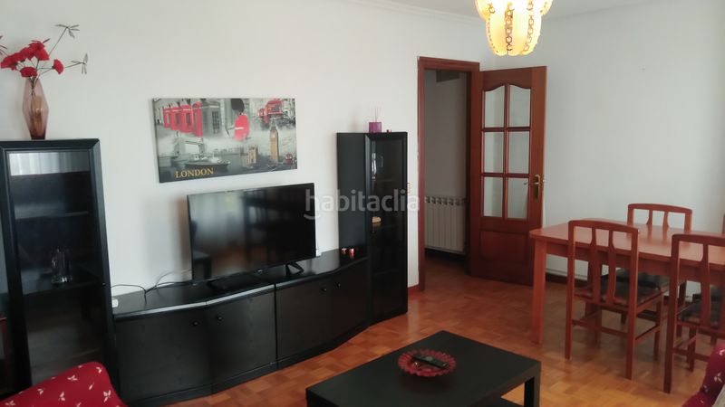 Foto 45663c74-b68c-40df-821e-615b8cbac68a. Rent flat with heating parking in Los Castros Santander