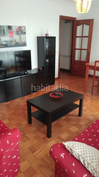 Foto fd7a66f5-1439-4ed3-94fe-7a594113c395. Rent flat with heating parking in Los Castros Santander