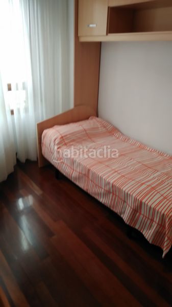 Foto 5a96927a-97b8-423f-b9bc-9cf6bebd890b. Rent flat in colonia del mar 12 in Los Castros Santander