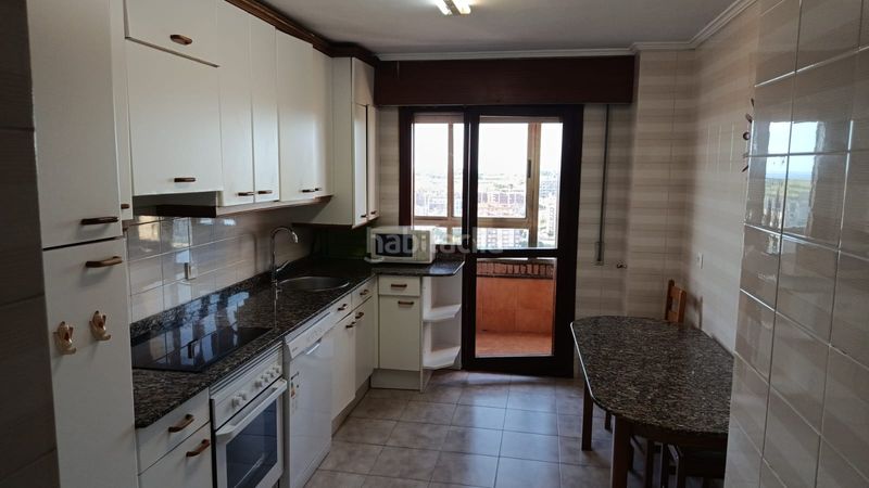 Foto c9e59025-637f-439a-a231-a87b448b0b9a. Affitto appartamento in avenida de Los Castros 70 in Santander