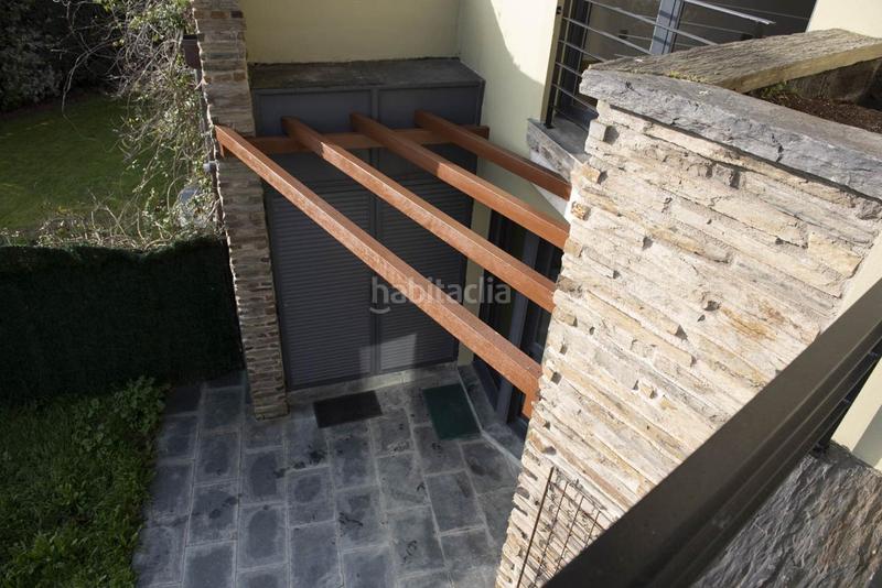 Foto 46f27be0-5f35-4e9e-ab43-e14ce5db83e6. Casa adossada amb calefacció aparcament piscina a Santander