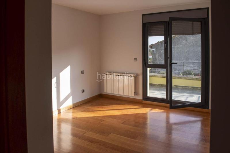 Foto d04a4fb2-9ef3-40c8-a942-bcba4e730eeb. Casa adossada amb calefacció aparcament piscina a Santander