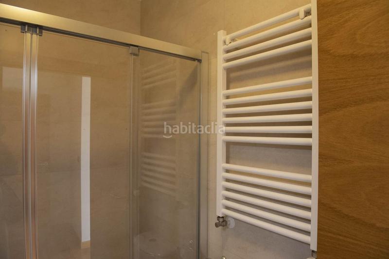 Foto d440ee16-e52d-40d0-b6d3-baaca1f0aa27. Casa adossada amb calefacció aparcament piscina a Santander