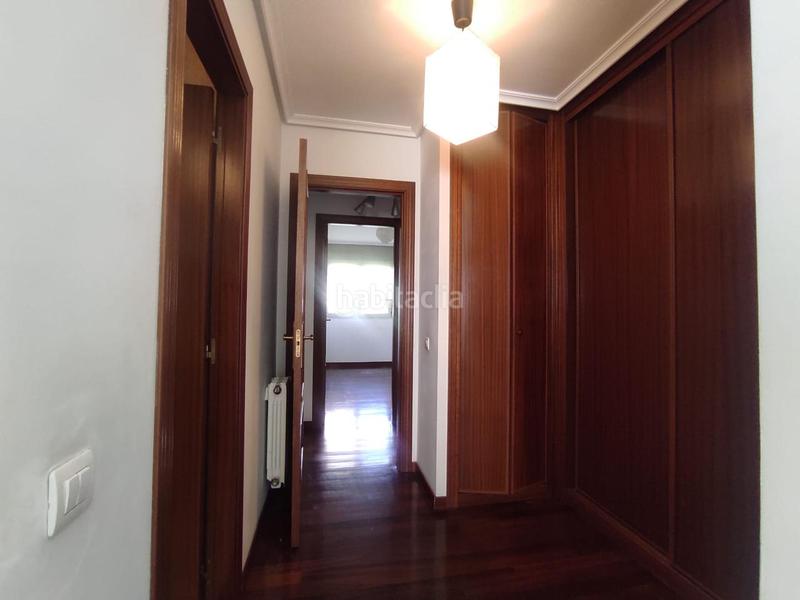 Foto d15a9283-cf53-4bbf-8474-9f3c843296db. Rent flat with heating parking in La Pereda Santander