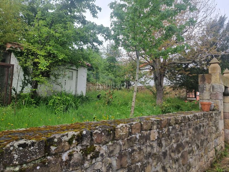 Foto b7e004ee-1053-4660-abf0-b446cfbd6e33. Casa amb calefacció a Corvera de Toranzo