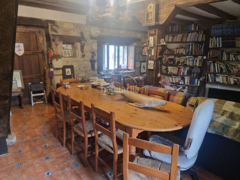 Foto e59554fb-1c86-4504-9a6a-e9660715be08. Casa amb calefacció a Corvera de Toranzo