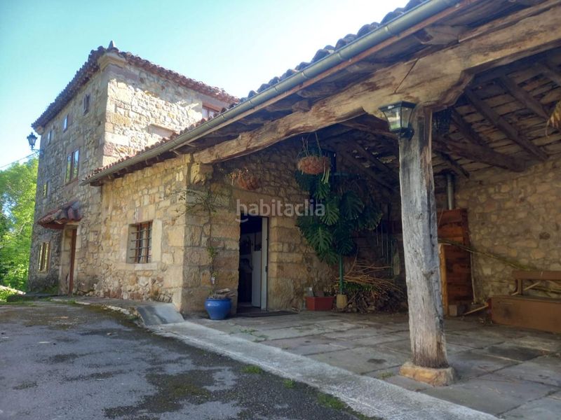 Foto f4c7fce7-1575-4208-8f67-721f556895fc. Casa amb calefacció a Corvera de Toranzo