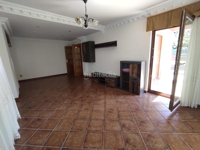Foto 601b97d4-989a-4c15-88a5-127d63576a6f. Casa amb calefacció a Marina de Cudeyo