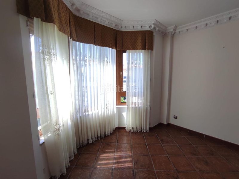 Foto b19f3bea-78b8-41f3-a6f0-463c0a0ac96c. Casa amb calefacció a Marina de Cudeyo