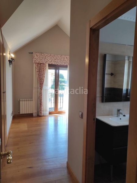 Foto eb55f74b-4508-499e-bc5f-a866ea7ff750. Casa amb calefacció a Marina de Cudeyo