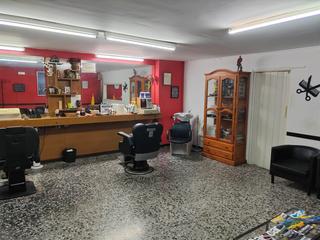 Local commercial à Nucli Antic. Oportunidad única: local comercial totalmente equipado en venta