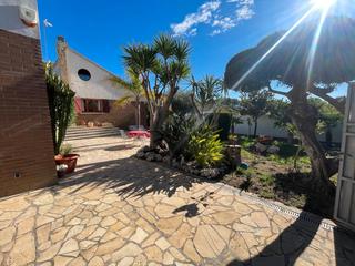 Chalet en Costa Cunit - Els Jardins - Els Rosers. Oportunidad única en cunit, zona montaña – casa unifamiliar con