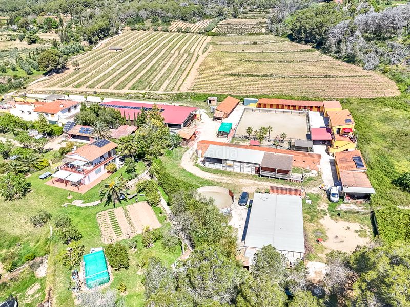 Foto 5e8a0c59-6f6a-4b83-b119-9dcb586da21e. Finca rústica a Bonastre