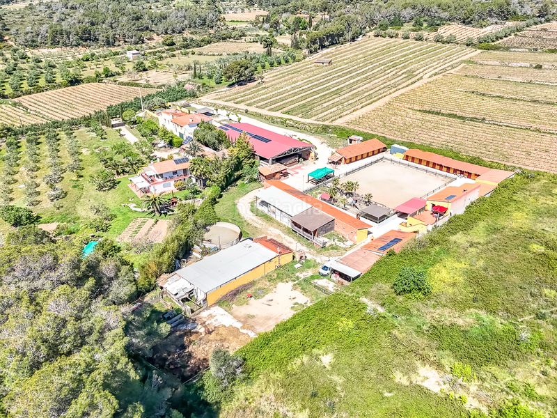 Foto b5f3dd4a-9301-4319-b22c-cdb3bd3b865a. Finca rústica a Bonastre