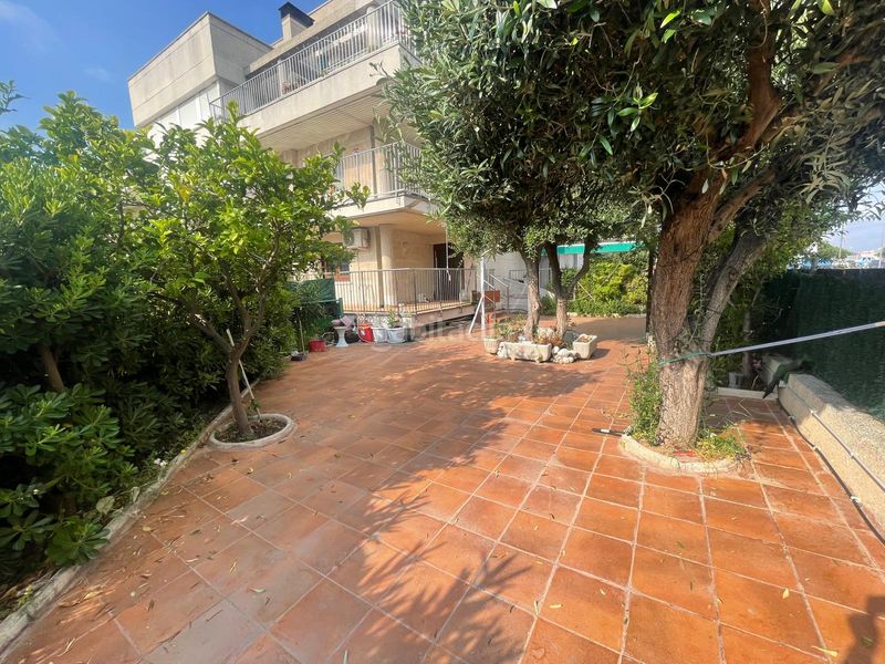 Foto abfcb12b-99dd-4b86-9b43-8ac8e97a7a01. Planta baja  con gran terraza privada de 100 m² en Cunit